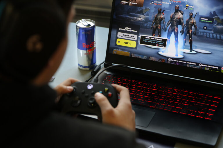 Sponsor Red Bull - MMI LAN 2023